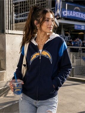 Chargers Hooded Zipper Sweater. Size Youth M